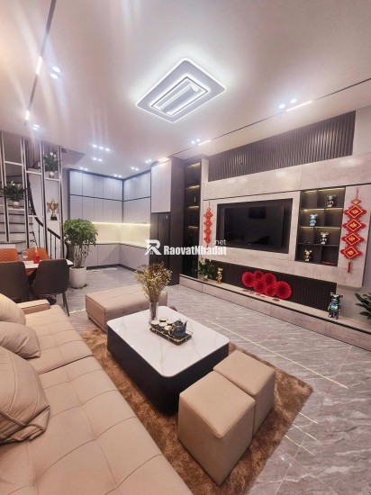 Bán ngôi nhà Nguyễn Đức Cảnh , Hoàng Mai , 42m2 4T giá chỉ 8,1 Tỷ